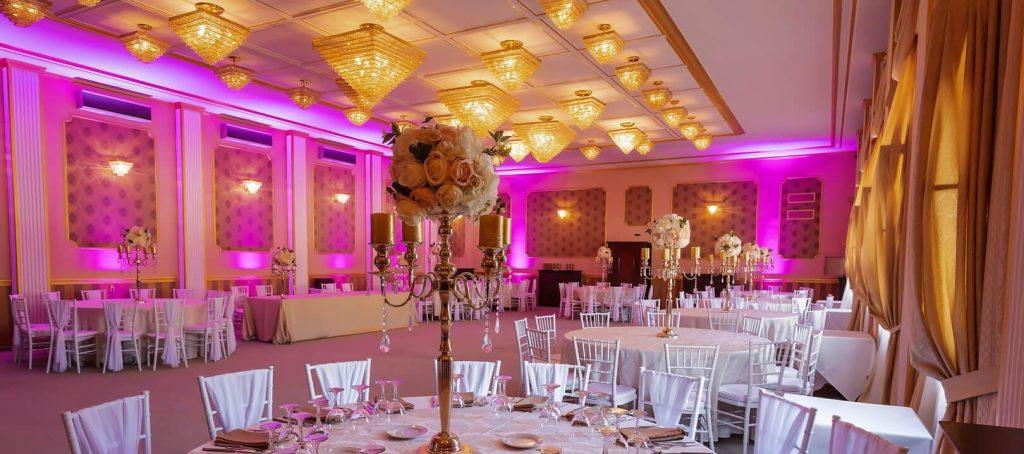 Salon Gold Restaurant Monarh